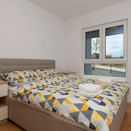 Sea Note-makarska By Guide *